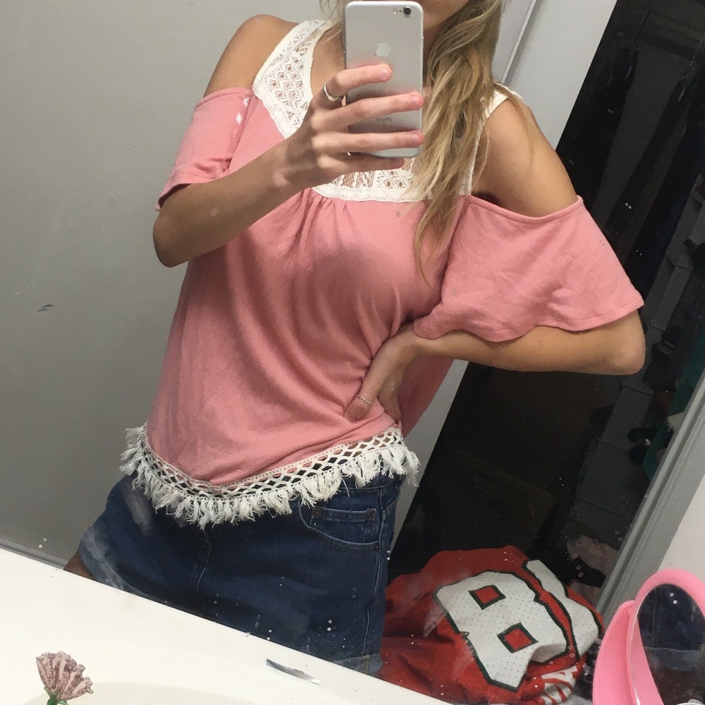 Pink blouse! - Picture 2 of 3